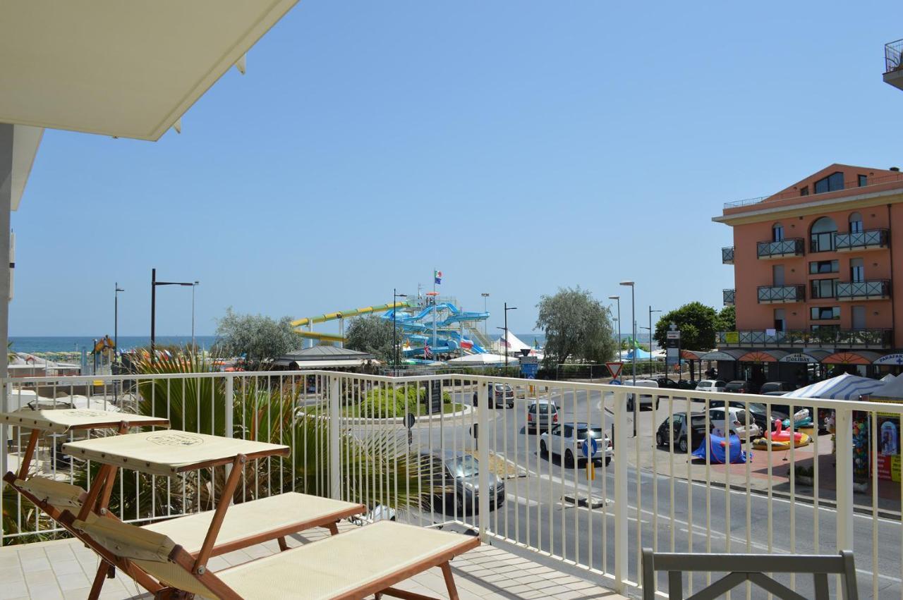 Hotel Riva E Mare Rimini Luaran gambar