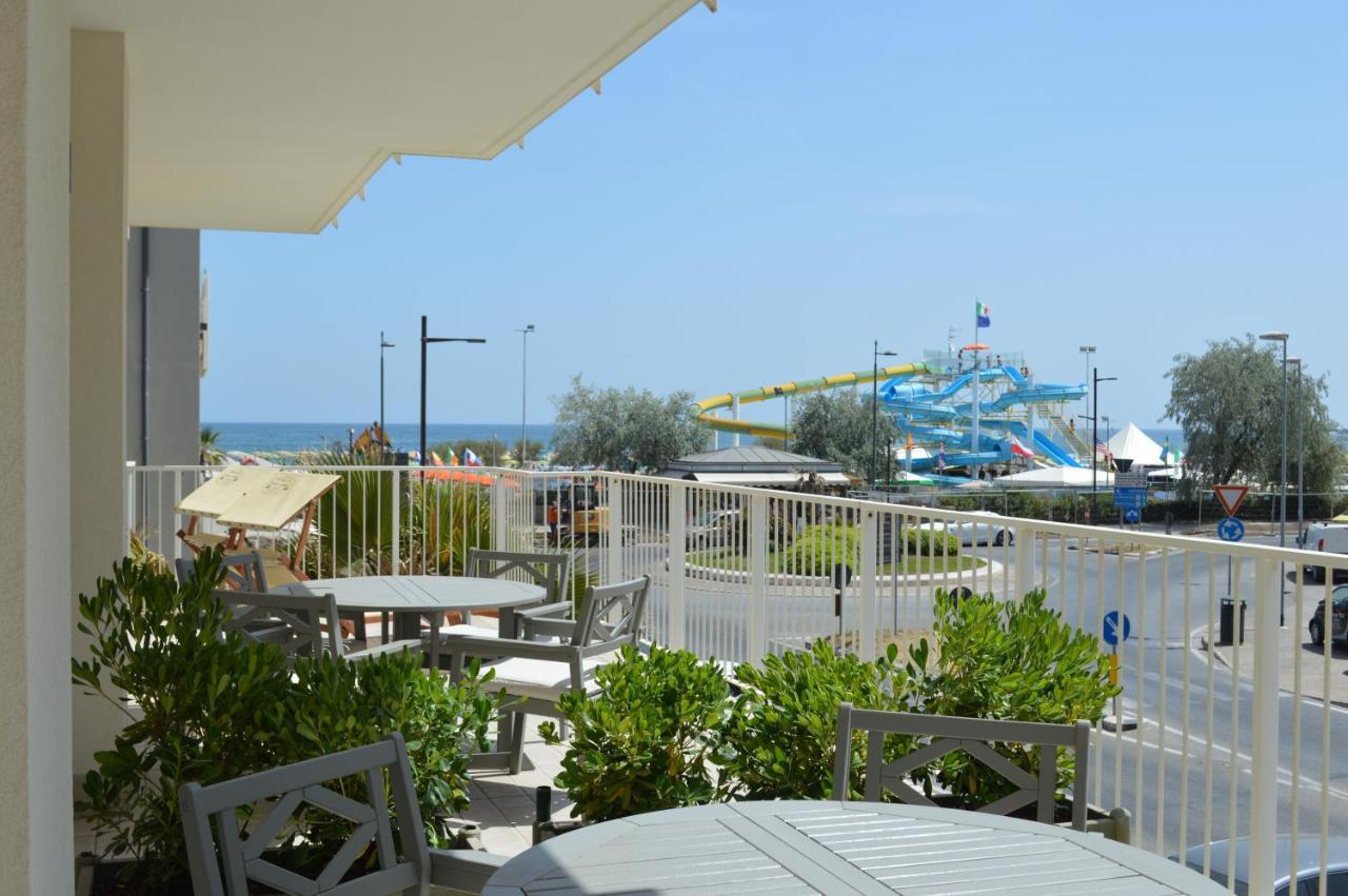 Hotel Riva E Mare Rimini Luaran gambar